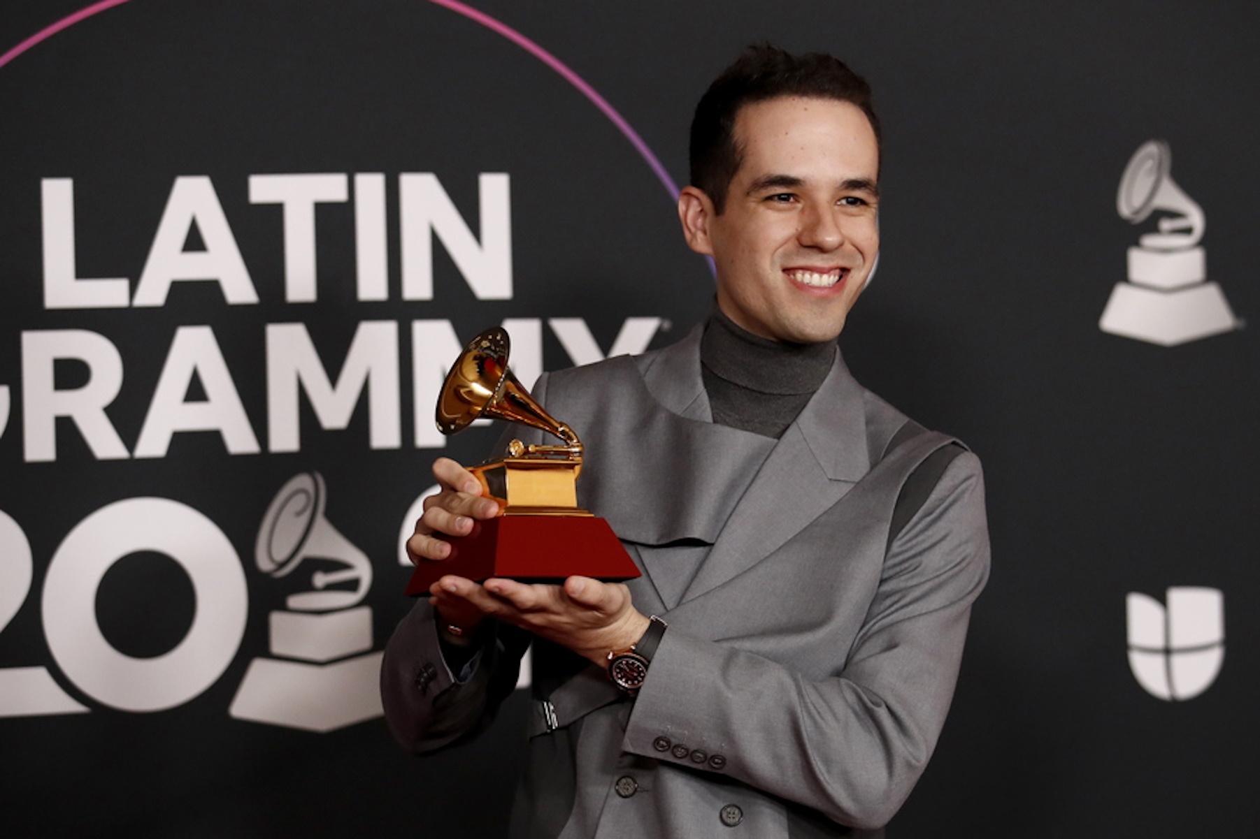 epa10311960 Edgar Barrera holds the award for Best Regional Song in the press room during the 23rd Annual Latin Grammy Awards ceremony at the Michelob Ultra Arena at Mandalay Bay in Las Vegas, Nevada, USA, 17 November 2022. The Latin Grammy Awards recognize artistic and