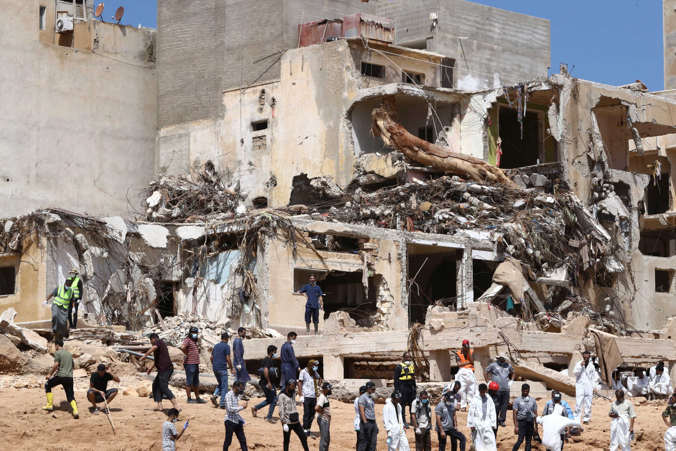 Λιβύη: Τουλάχιστον 891 κτίρια καταστράφηκαν ολοσχερώς στην πόλη Ντέρνα από την κακοκαιρία