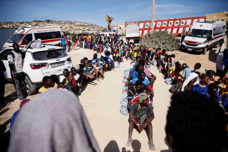 Ιταλία: Την παρέμβαση της ΕΕ ζητά ο δήμαρχος της Λαμπεντούζα μετά τις αφίξεις ρεκόρ μεταναστών και προσφύγων