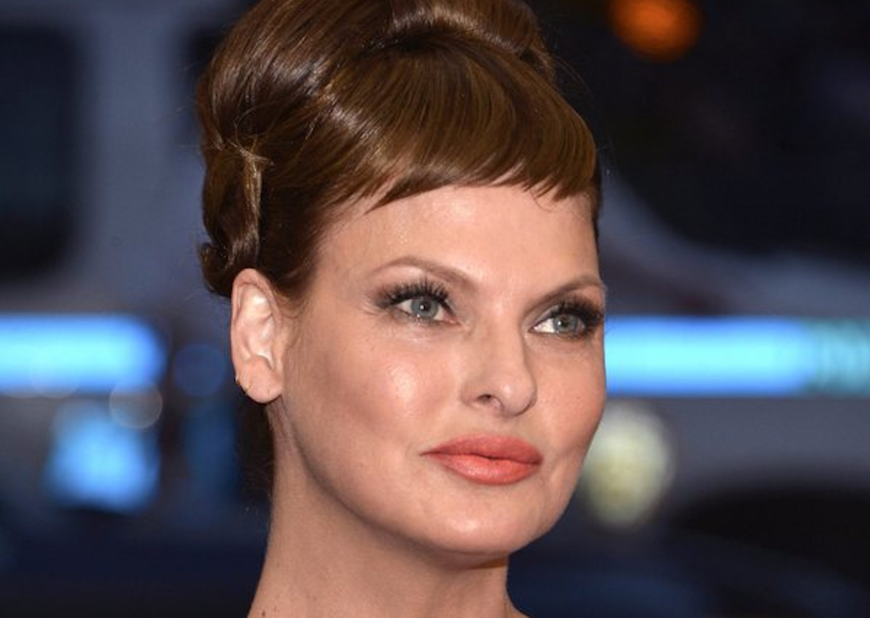 epa04733571 Linda Evangelista arrives for the 2015 Anna Wintour Costume Center Gala held at the New York Metropolitan Museum of Art in New York, New York, USA, 04 May 2015. The Costume Institute will present the exhibition 'China: Through the Looking Glass' at The Metropolitan Museum of Art from 07 May to 16 August 2015.  EPA