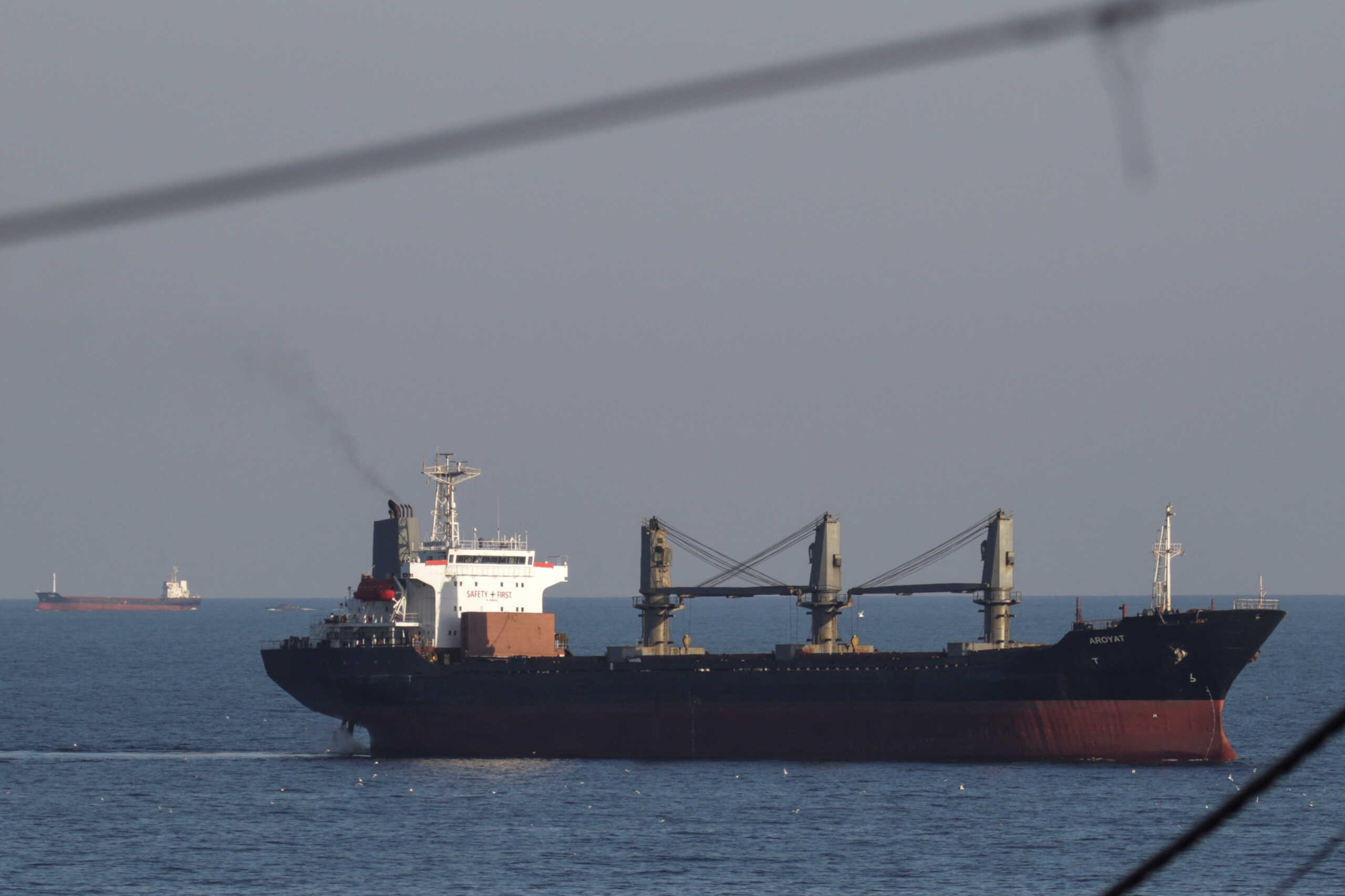 Τουρκία: Έφτασε στον Βόσπορο το πρώτο πλοίο με σιτάρι που απέπλευσε από ουκρανικό λιμάνι