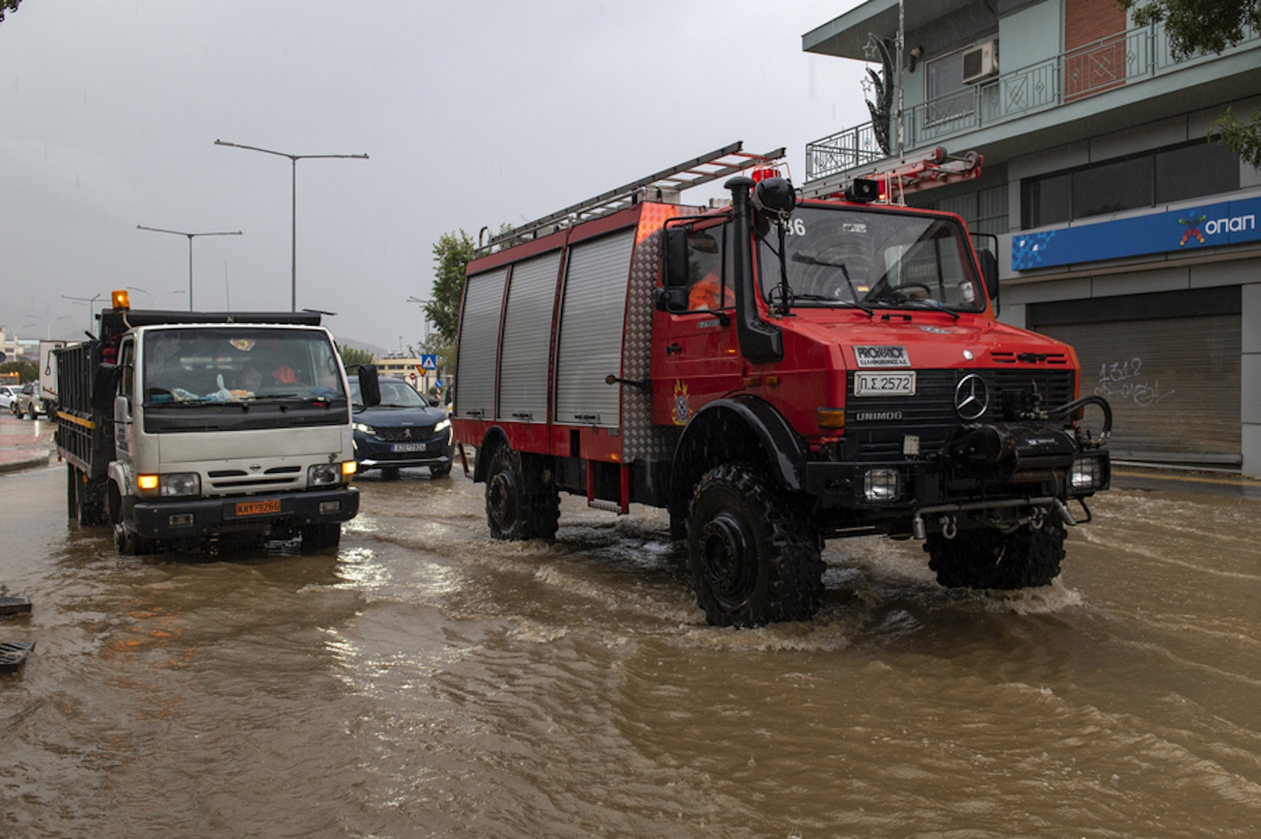 Κακοκαιρία Elias: 10.495 κλήσεις στην πυροσβεστική στη Θεσσαλία – 125 από κατοίκους στην Εύβοια