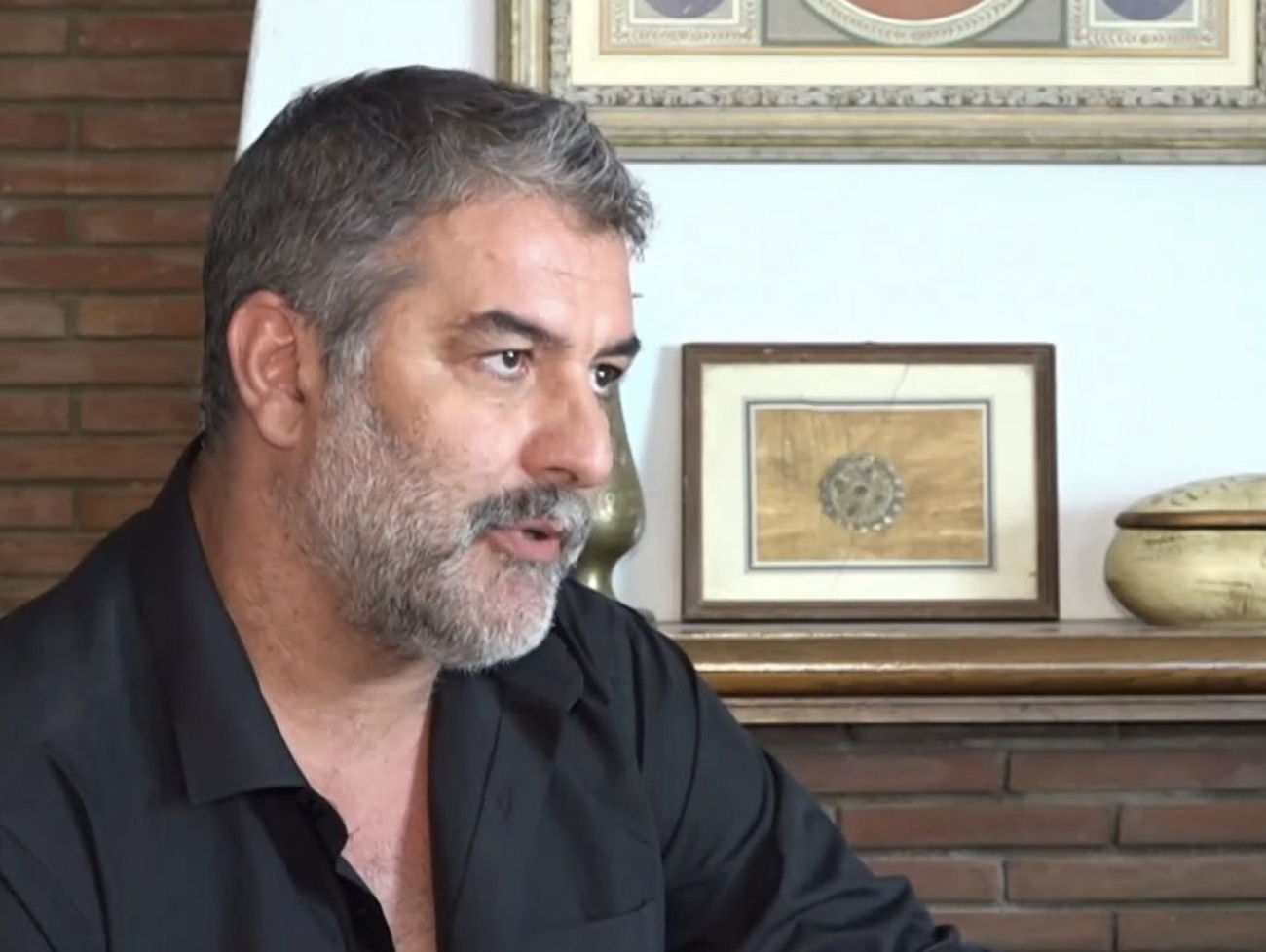 Βασίλης Μπισμπίκης: Θα πιώ και θα χορέψω και ό,τι θέλω θα κάνω