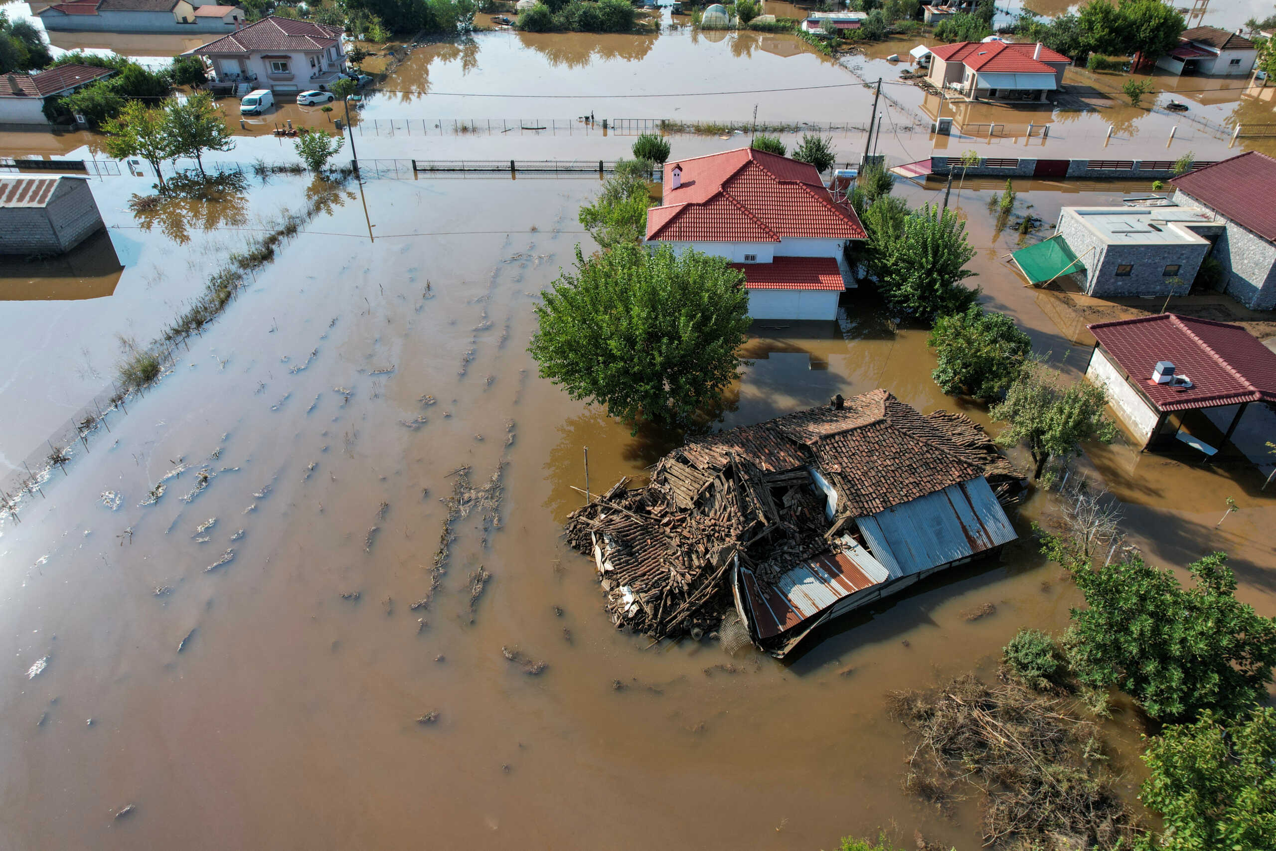 Κακοκαιρία: Οι πλημμύρες μπορούν να προκαλέσουν προβλήματα υγείας – Οδηγίες για την προστασία των πολιτών