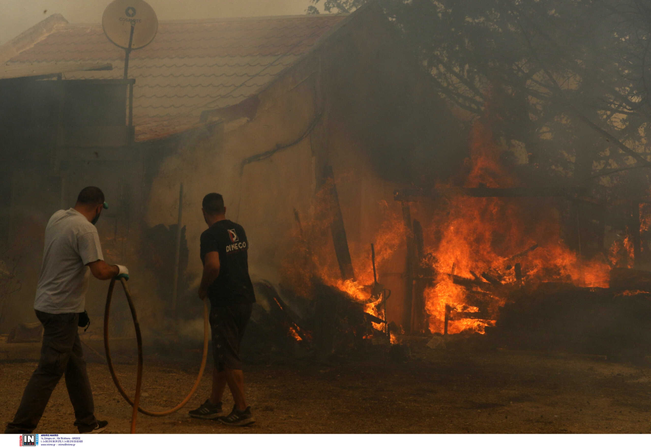 Έκτακτα επιδόματα και αυξήσεις μισθών για τους πυροσβέστες – Αυστηρότερα μέτρα για εμπρησμούς και ακαθάριστα οικόπεδα