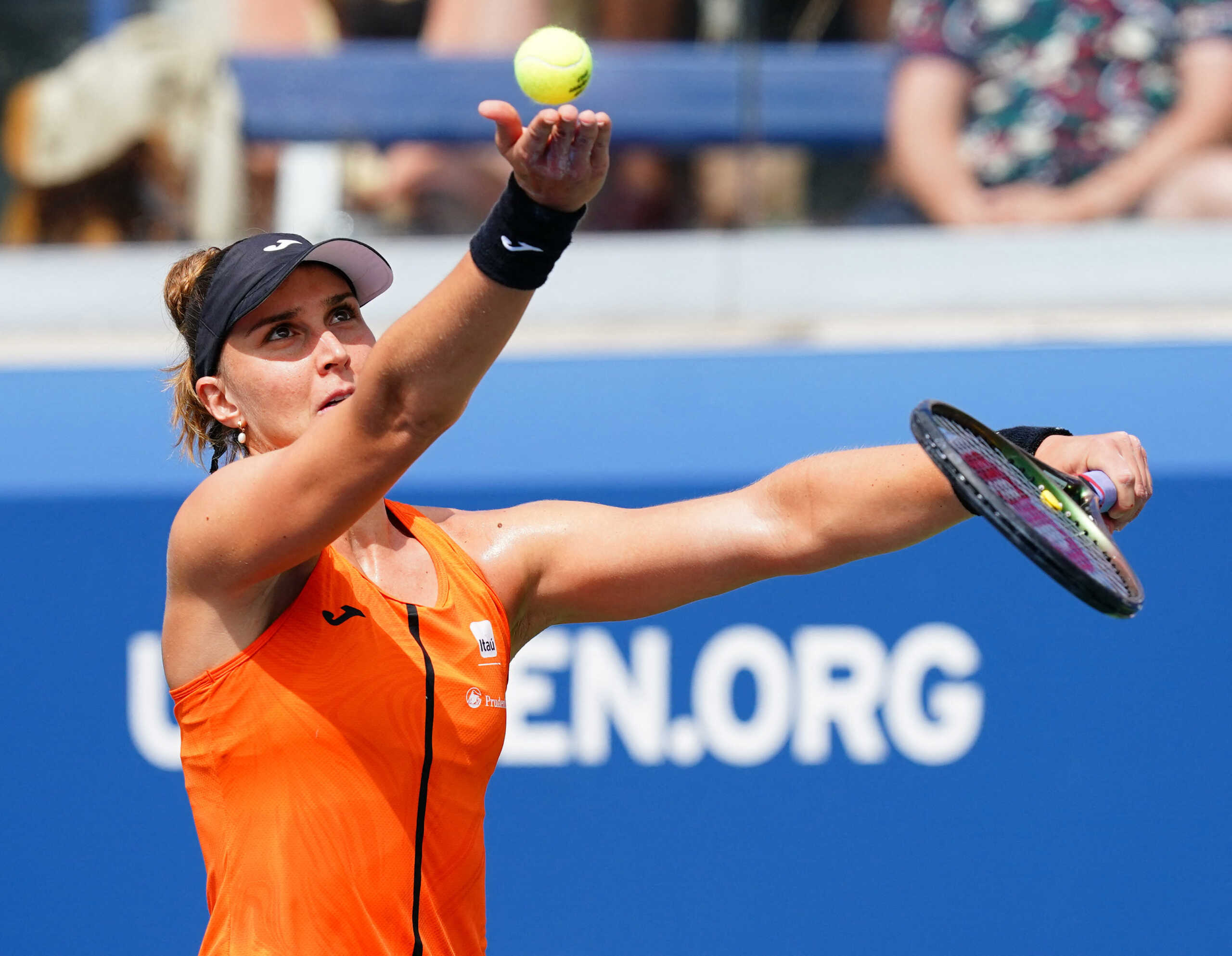 Aug 30, 2023; Flushing, NY, USA; Beatriz Haddad Maia of Brazil serves against Taylor Townsend of the United States on day three of the 2023 U.S. Open tennis tournament at the USTA Billie Jean King National Tennis Center. Mandatory Credit: Jerry Lai-USA TODAY Sports