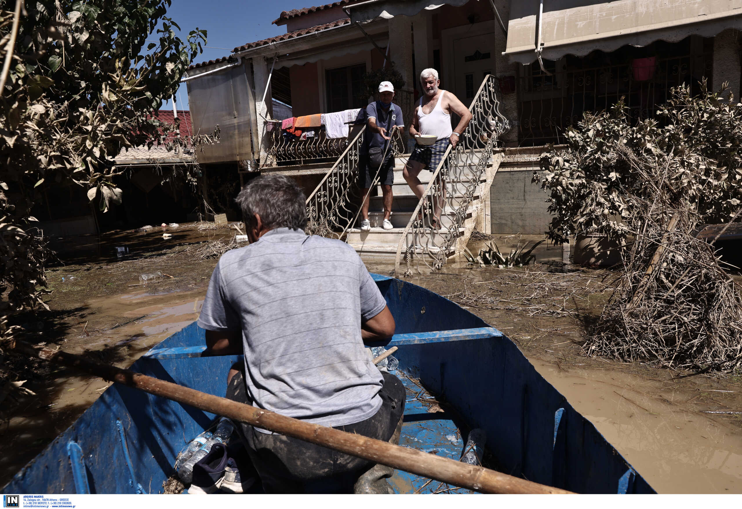 Κακοκαιρία Daniel – Θεσσαλία: Απόγνωση για χιλιάδες πληγέντες στη Θεσσαλία – «Μάχη» για την εξασφάλιση πόσιμου νερού