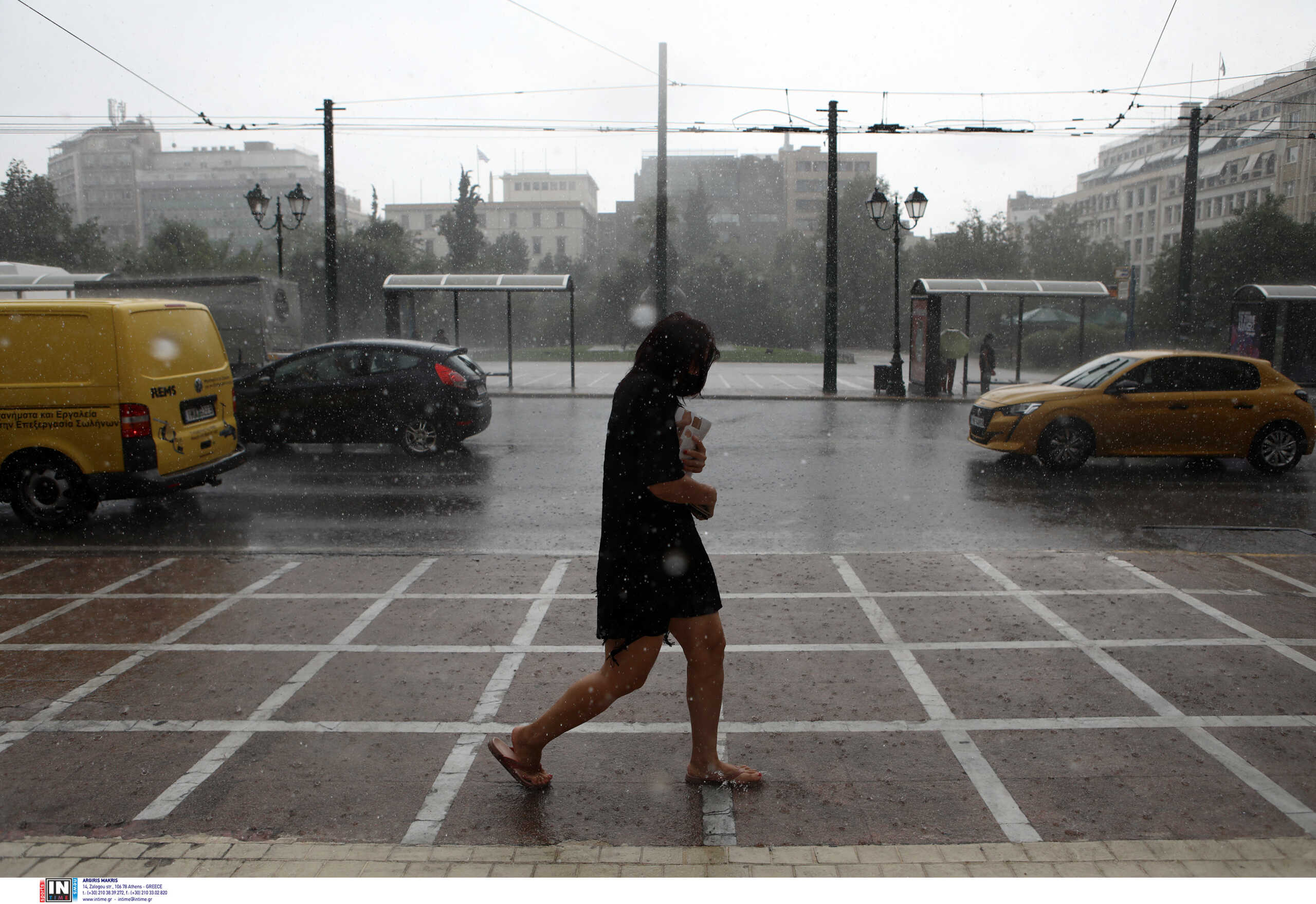 Καιρός: Έντονες βροχοπτώσεις από τη Δευτέρα σε όλη τη χώρα – Επικαιροποιημένο δελτίο της ΕΜΥ για την κακοκαιρία