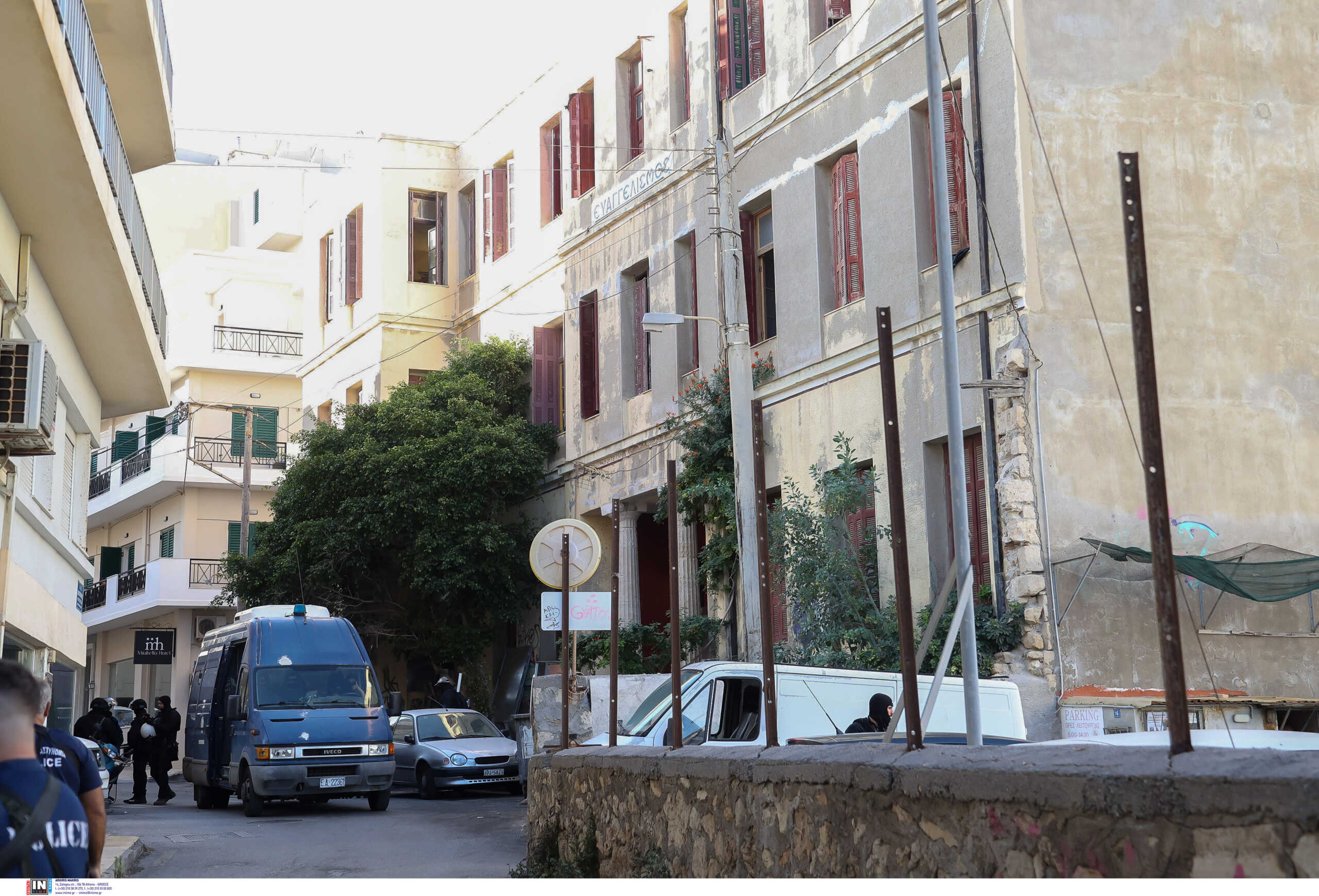 Εκκενώθηκαν καταλήψεις στην Πολυτεχνειούπολη στου Ζωγράφου και στο Πανεπιστήμιο Κρήτης