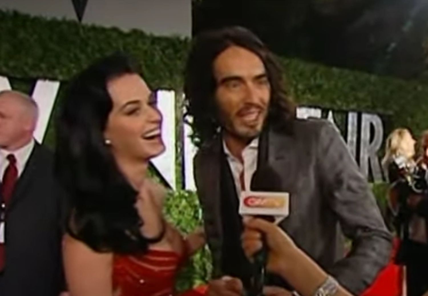 Russell Brand: Η Katy Perry τον είχε πει «χειριστικό» μετά το διαζύγιό τους