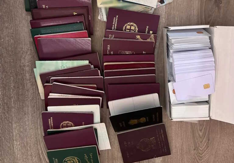 «Ξεσκεπάστηκε» κύκλωμα που έφτιαχνε πλαστά διαβατήρια και άδειες παραμονής – 7 συλλήψεις