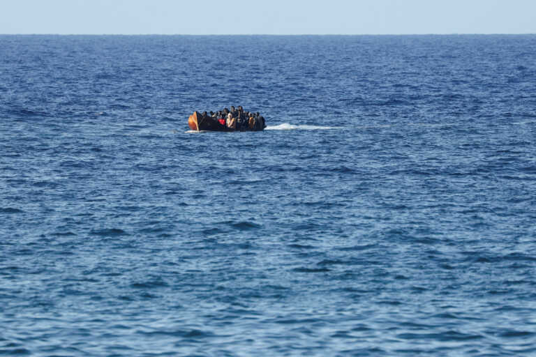 Νεογέννητο βρέφος βρέθηκε νεκρό σε σκάφος μεταναστών με προορισμό την Λαμπεντούζα