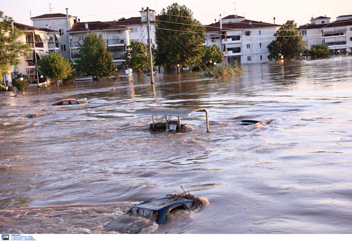 Κακοκαιρία: Συνελήφθη άνδρας που έκανε πλιάτσικο σε πλημμυρισμένη επιχείρηση της Λάρισας