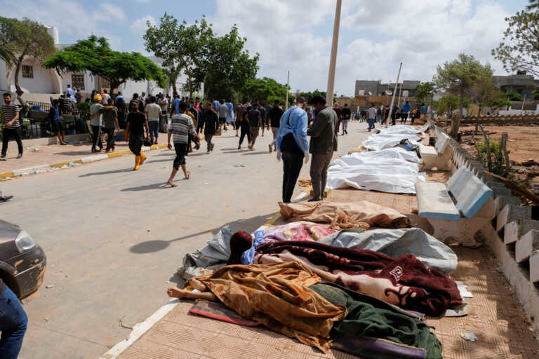 Γεμάτη πτώματα στους δρόμους η πόλη Ντέρνα που χτυπήθηκε από τις φονικές πλημμύρες  - Τραγική η κατάσταση στη Λιβύη