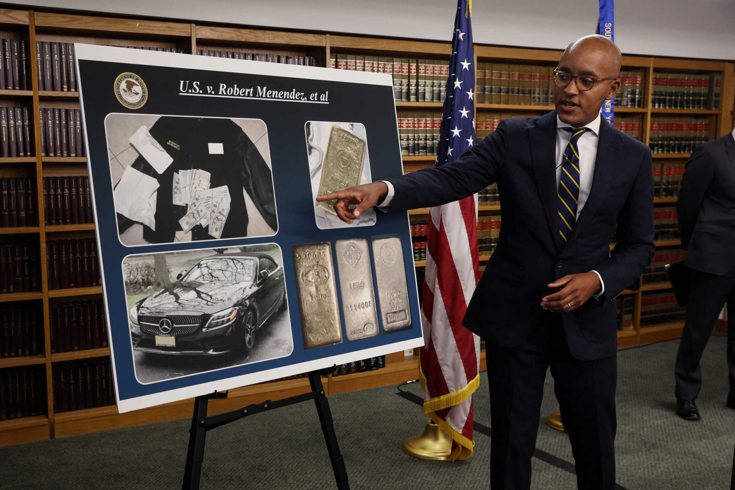 Damian Williams, U.S. Attorney for the Southern District of New York, speaks on the indictment of Democrat U.S. Senator Robert Menendez, from New Jersey and his wife Nadine, with bribery offences in connection with their corrupt relationship with three New Jersey businessmen,  during a press conference in New York City, U.S., September 22, 2023.  REUTERS