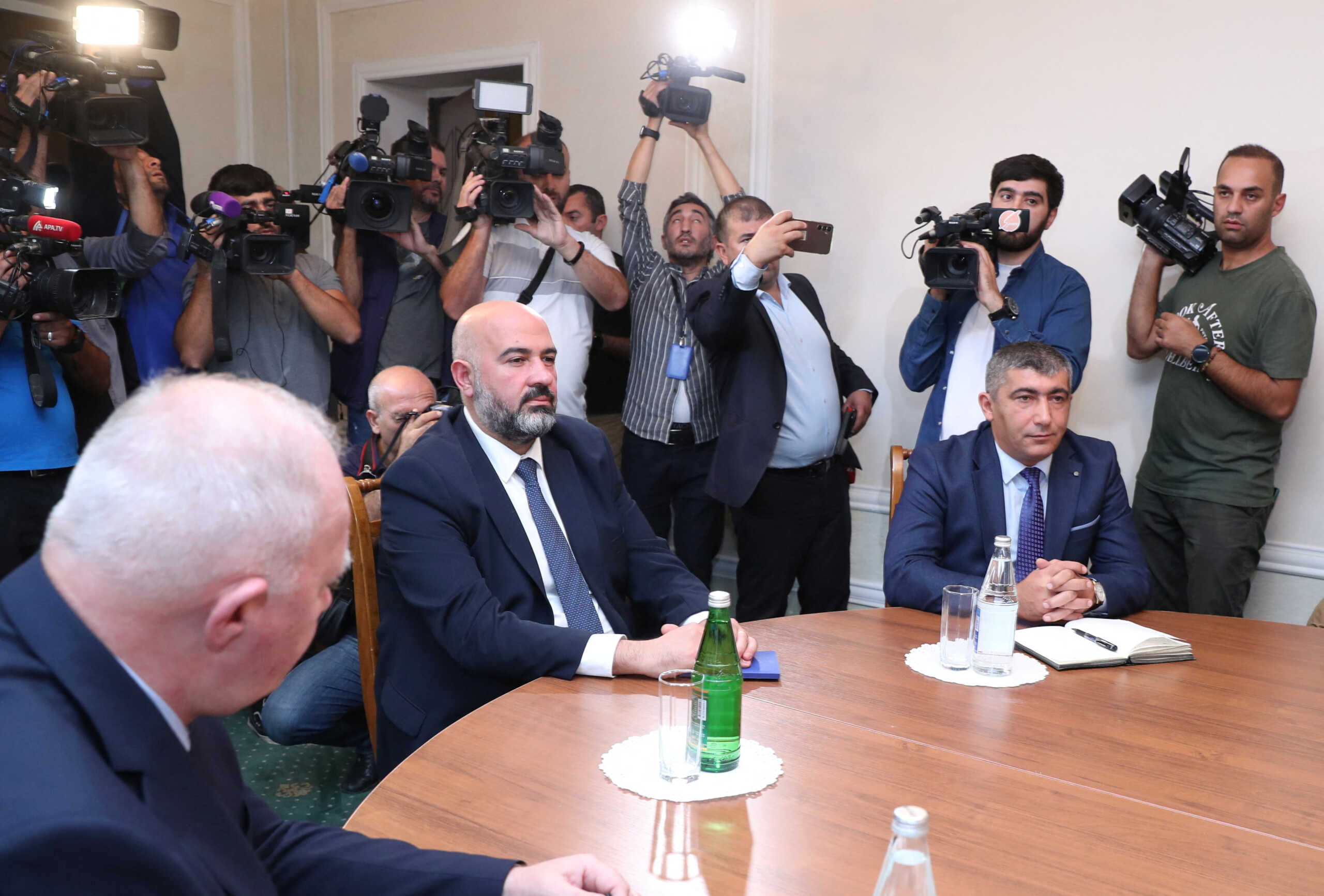 Αρμενία και Αζερμπαϊτζάν συμφώνησαν επί των βασικών αρχών μιας ειρηνευτικής συμφωνίας