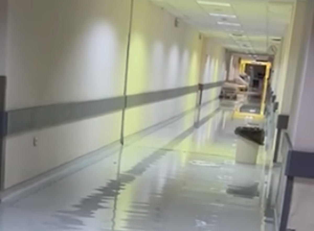 Κακοκαιρία Elias: Πλημμύρισαν τα υπόγεια του Νοσοκομείου Βόλου