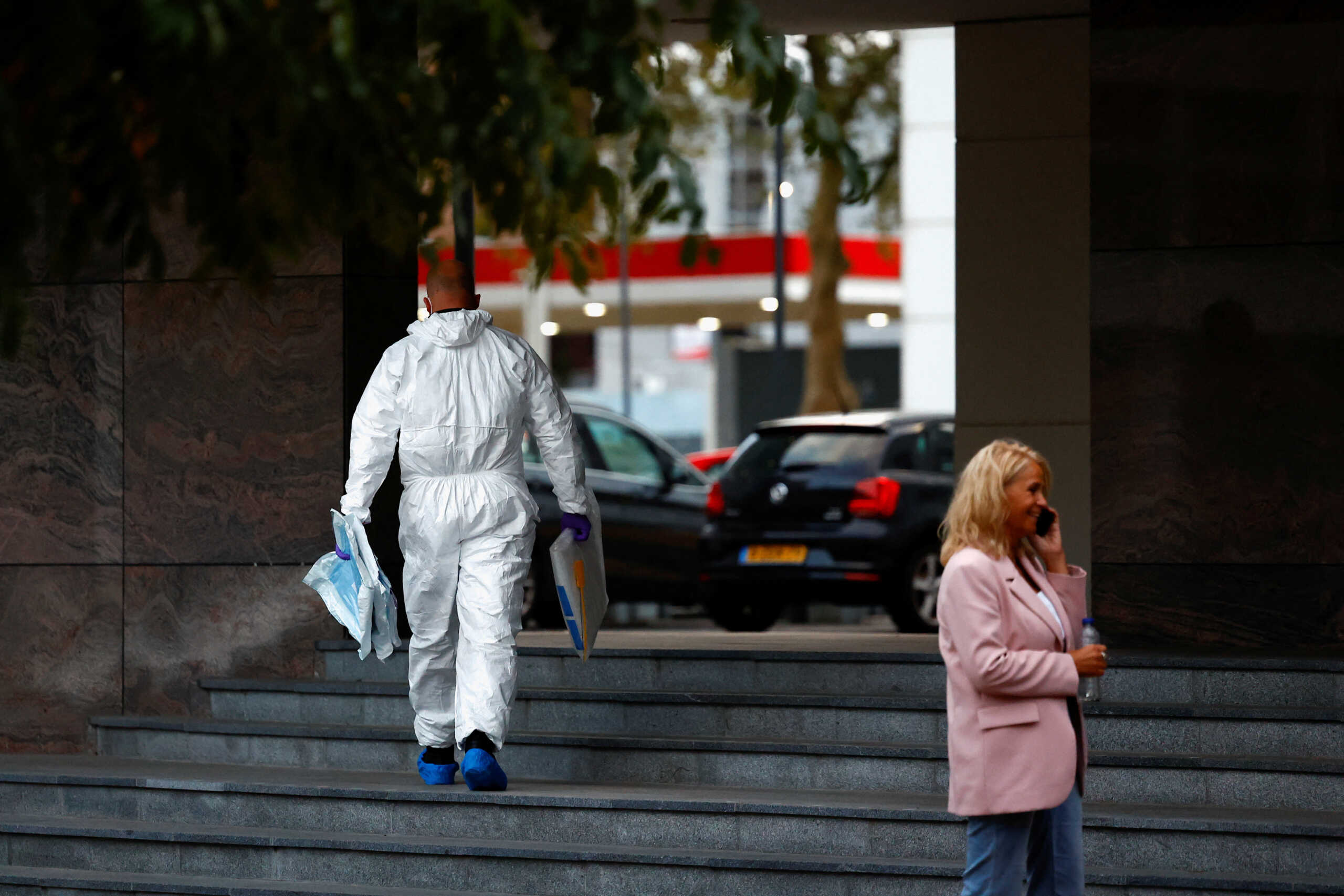 Ολλανδία: «Ψυχωτικό άτομο», εξαρτημένο από το αλκοόλ ο μακελάρης και με βαρύ ιστορικό ο μακελάρης