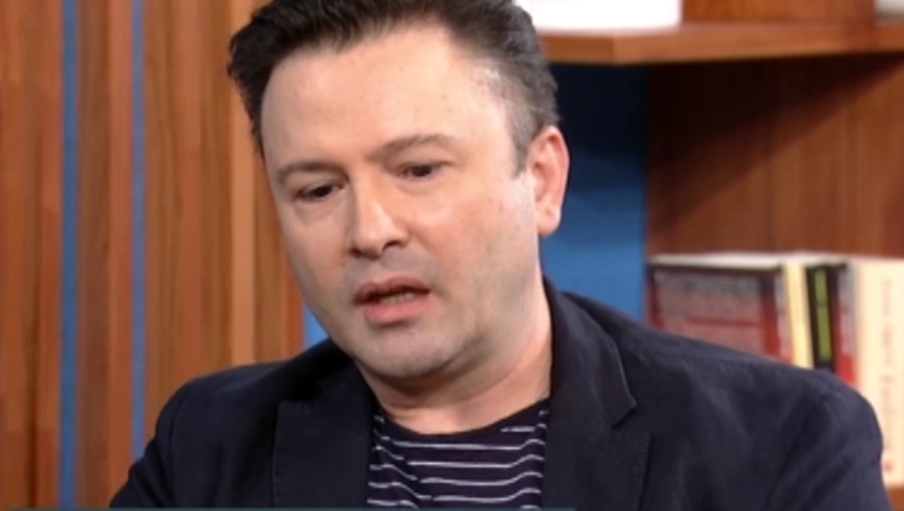 Γιάννης Σκαραγκάς: Στο “Κάνε ότι κοιμάσαι” με συγκινούν οι συνεργάτες μου