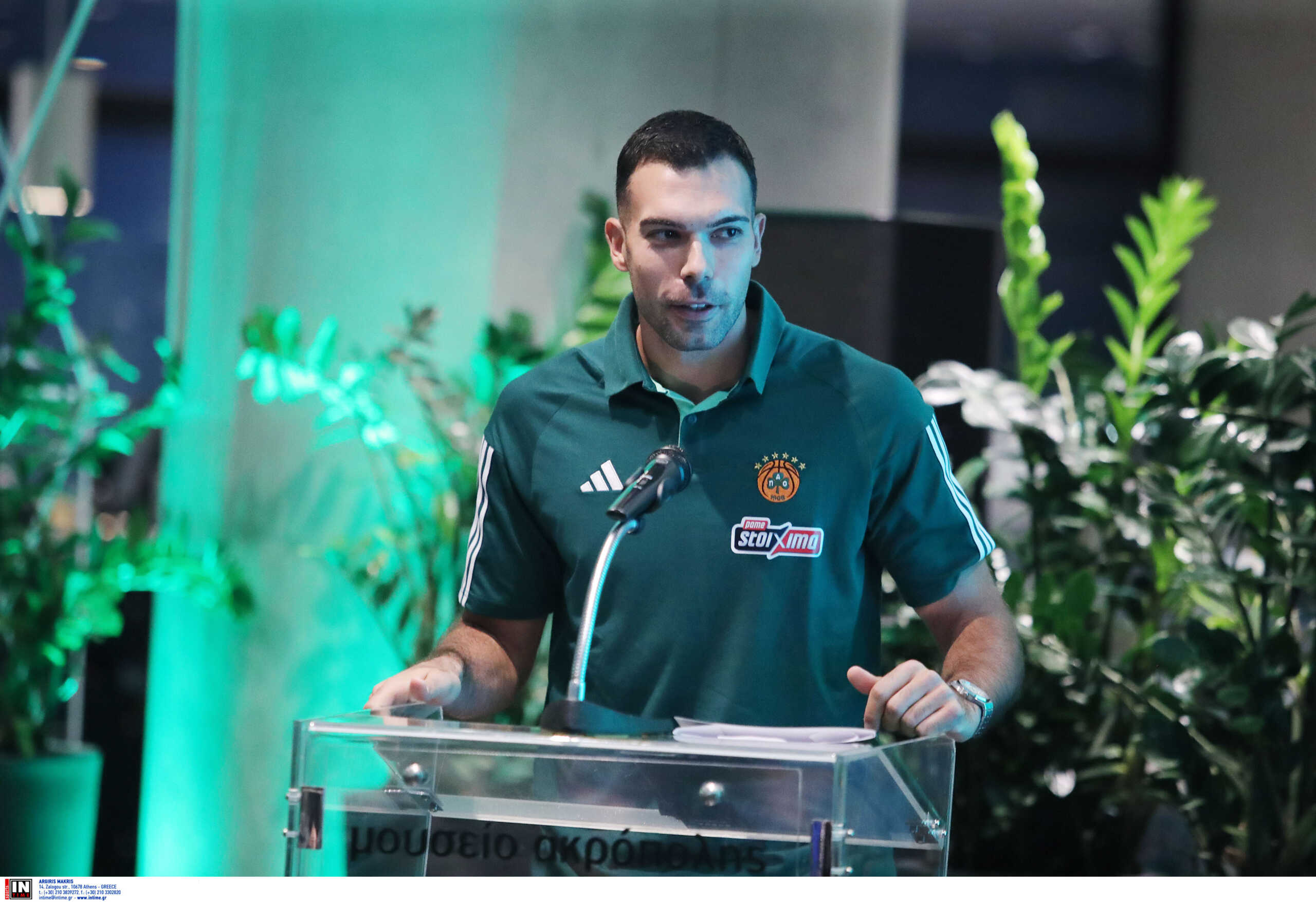 Παναθηναϊκός – Σλούκας για τη νέα φανέλα: «Είμαι περήφανος ως Έλληνας»