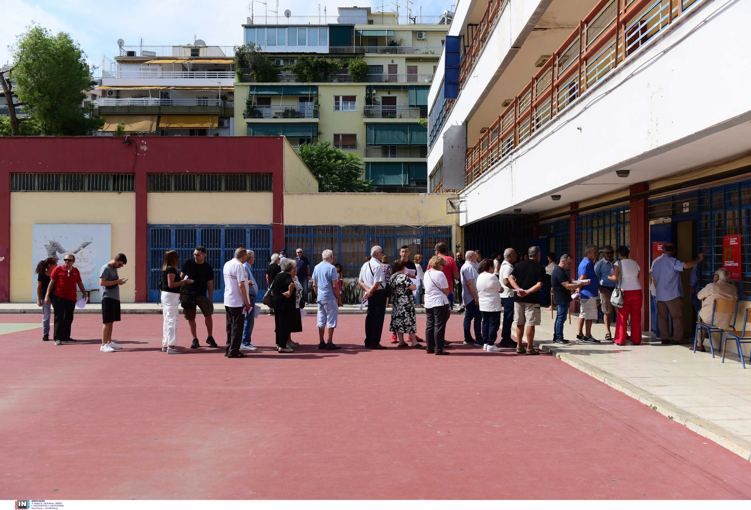 Εκλογές ΣΥΡΙΖΑ: Μεγάλη προσέλευση στις κάλπες – Ψηφίζουν 250 άτομα το λεπτό
