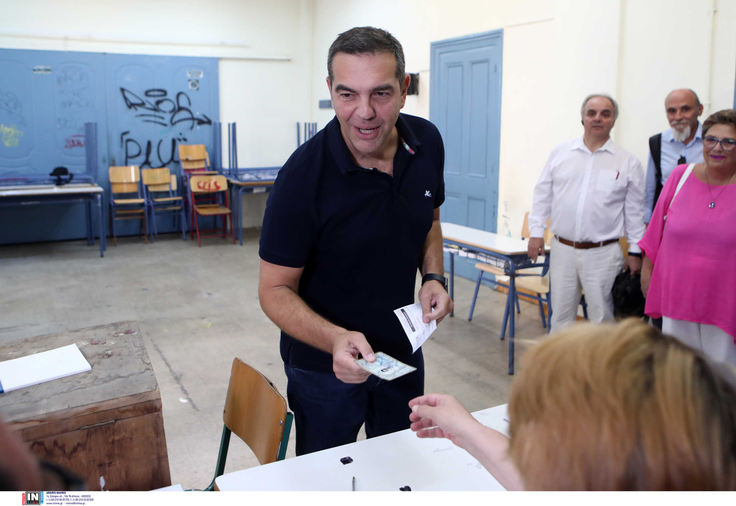 Εκλογές ΣΥΡΙΖΑ: Ψήφισε ο Αλέξης Τσίπρας για νέο πρόεδρο