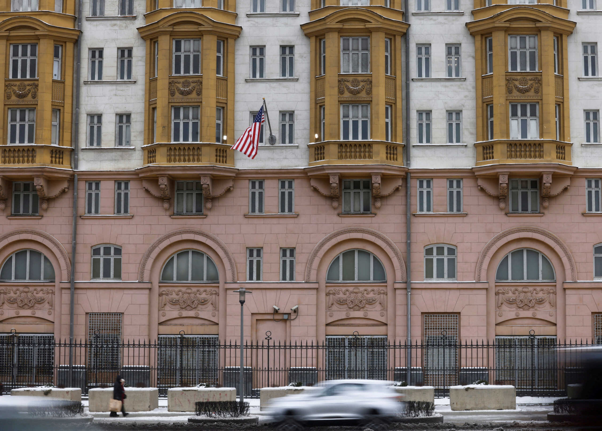 Η Ρωσία απελαύνει 2 Αμερικανούς διπλωμάτες και κατηγορεί την Πρεσβεία για «παρέμβαση στις εσωτερικές υποθέσεις»