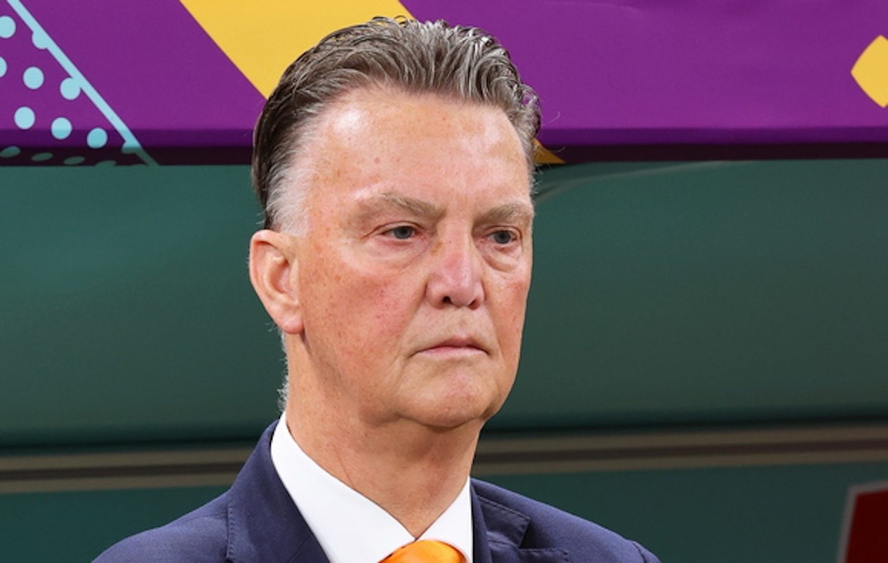 epa10357736 Netherlands' head coach Louis van Gaal reacts prior to the FIFA World Cup 2022 quarter final soccer match between the Netherlands and Argentina at Lusail Stadium in Lusail, Qatar, 09 December 2022.  EPA
