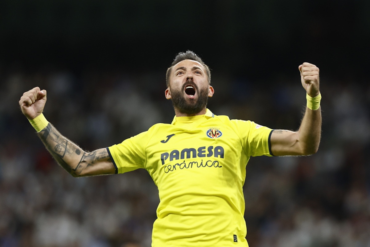 epaselect epa10565636 Villarreal CF's Jose Luis Morales celebrates after scoring the 2-2 equalizer during the Spanish LaLiga soccer match between Real Madrid and Villarreal CF, in Madrid, Spain, 08 April 2023.  EPA