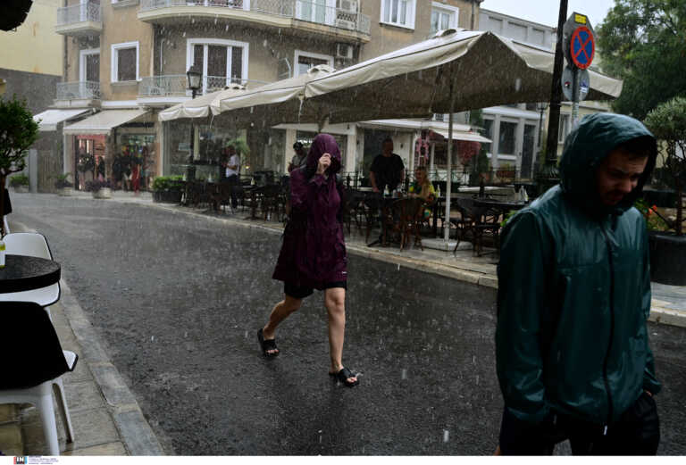 «Θα πέσει πολύ νερό»! Ποιες περιοχές θα βρεθούν στο «μάτι» της ισχυρής κακοκαιρίας - Η πρόβλεψη Γιαννόπουλου στο newsit.gr