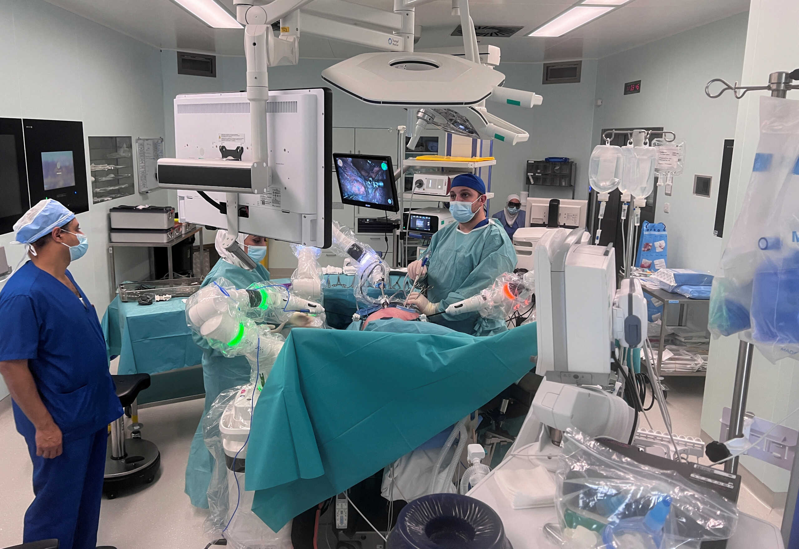 Medical staff operate a robotic surgery on a cancer patient, at King Hussein Cancer Centre in Amman, Jordan, August 22, 2023. REUTERS