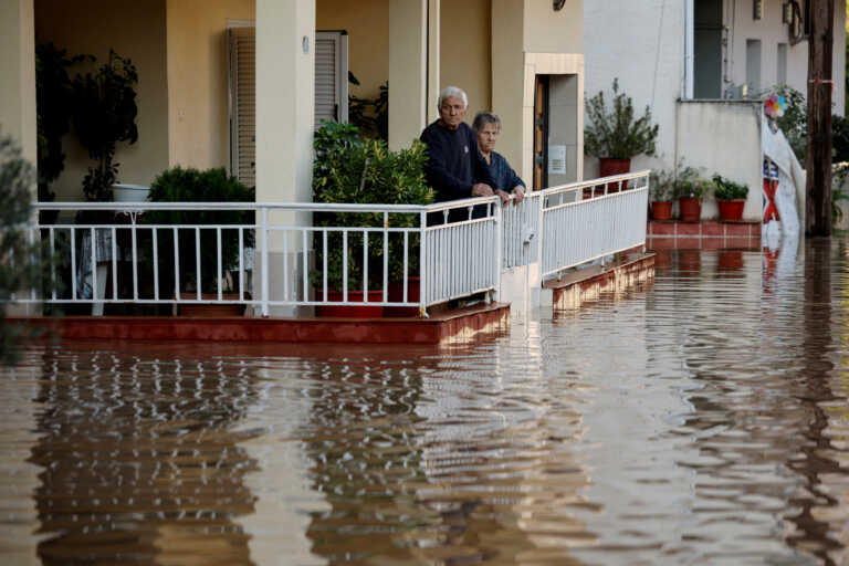 Οδηγίες ΔΕΔΔΗΕ για την ασφαλή επανηλεκτροδότηση σπιτιών και καταστημάτων στις πλημμυρισμένες περιοχές