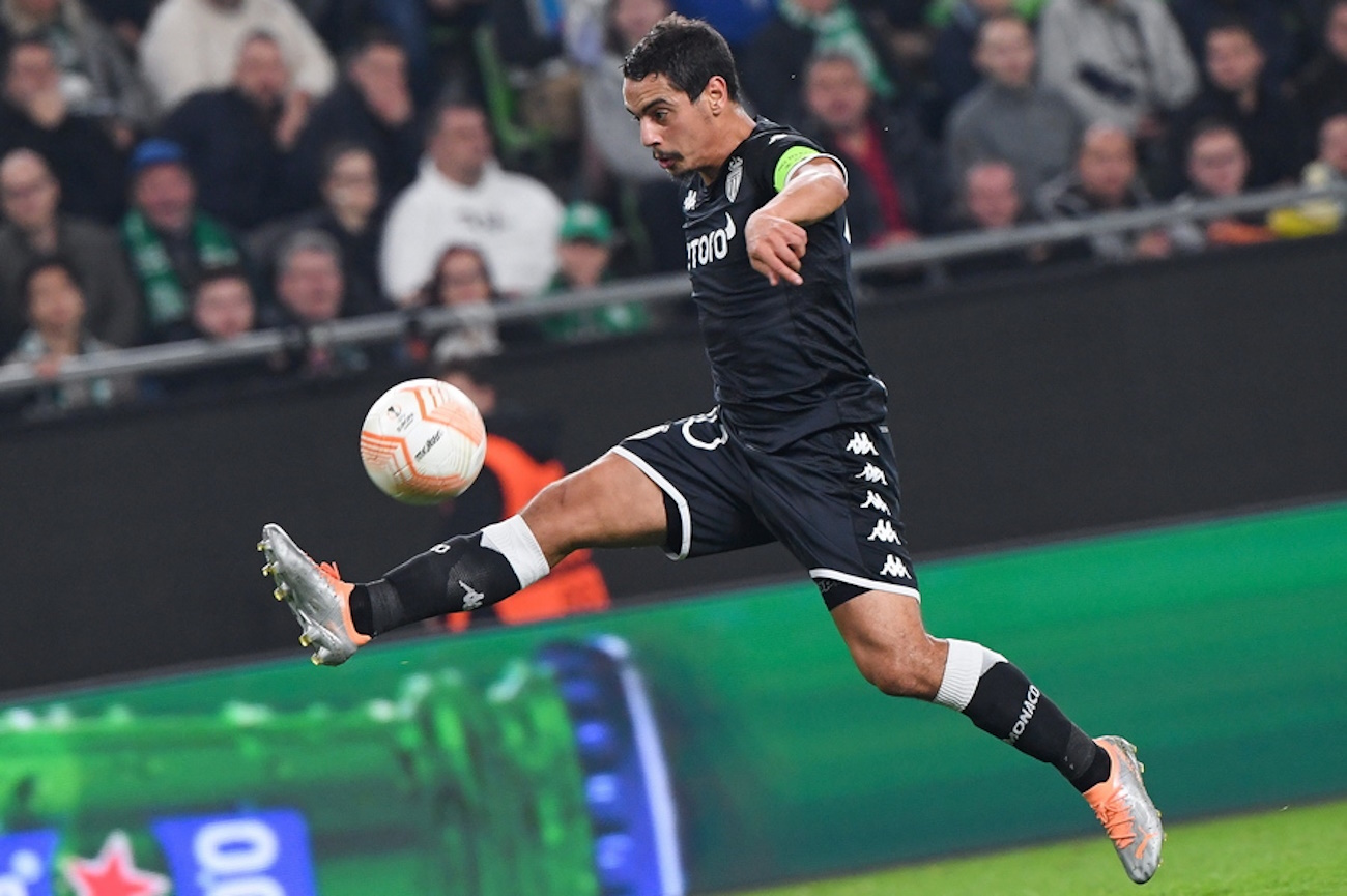 epa10270179 Wissam Ben Yedder of AS Monaco controls the ball during the UEFA Europa League Group H match between Ferencvaros and AS Monaco at Groupama Arena in Budapest, Hungary, 27 October 2022.  EPA