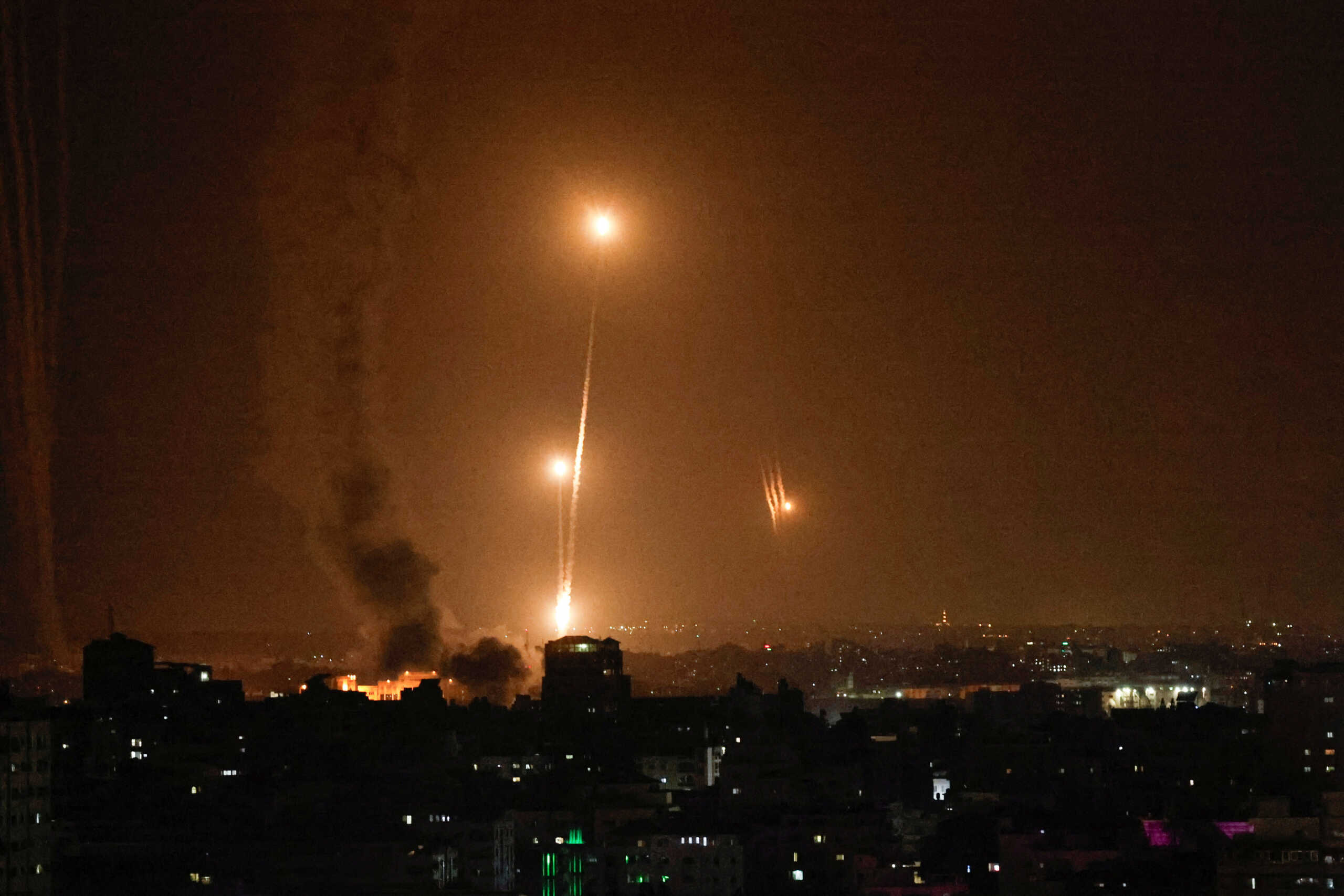 Το Ισραήλ διακόπτει την ηλεκτροδότηση στη Λωρίδα της Γάζας – Ανακοίνωσε την επιχείρηση «Σιδερένια Ξίφη»