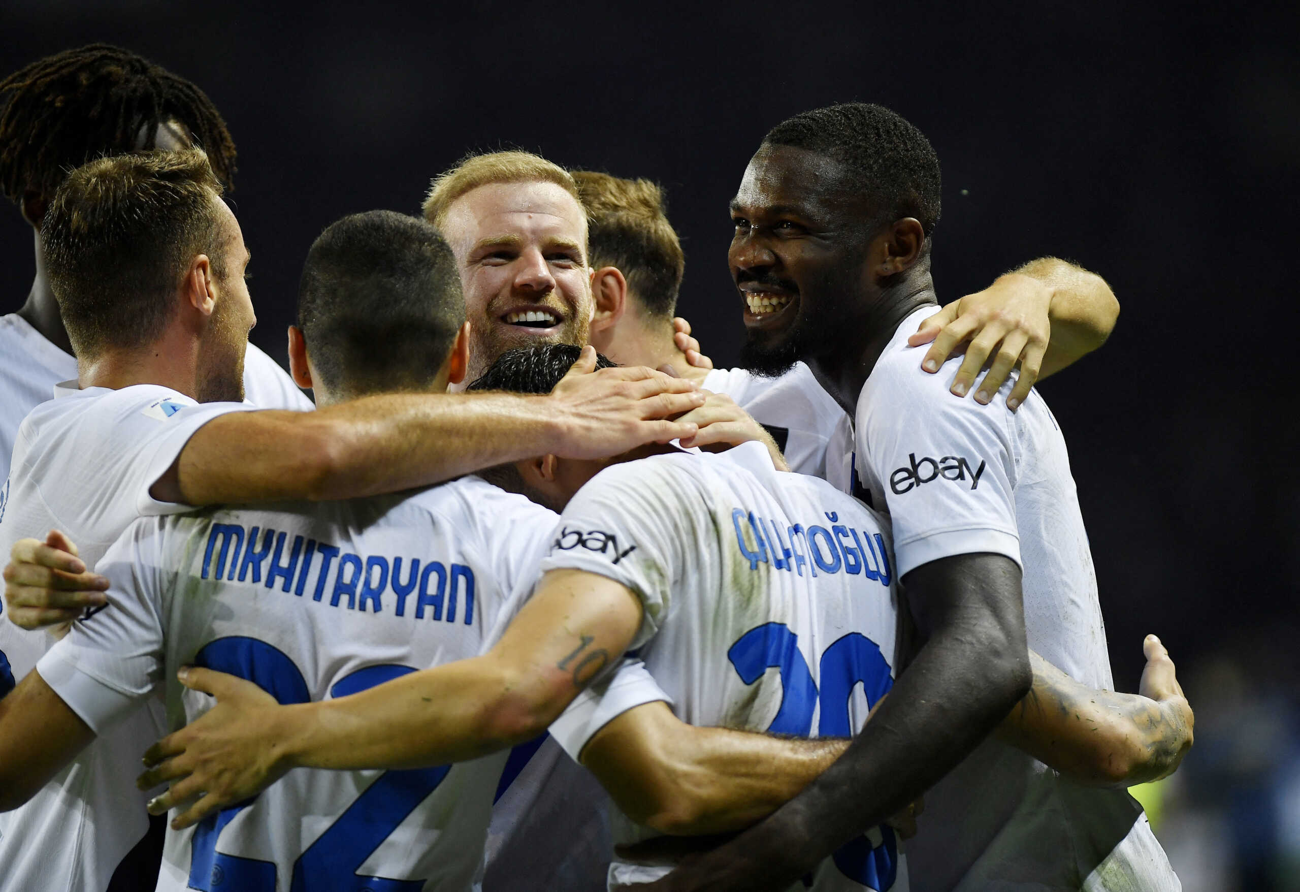 Soccer Football - Serie A - Torino v Inter Milan - Stadio Olimpico Grande Torino, Turin, Italy - October 21, 2023 Inter Milan's Hakan Calhanoglu celebrates scoring their third goal with Marcus Thuram and teammates REUTERS