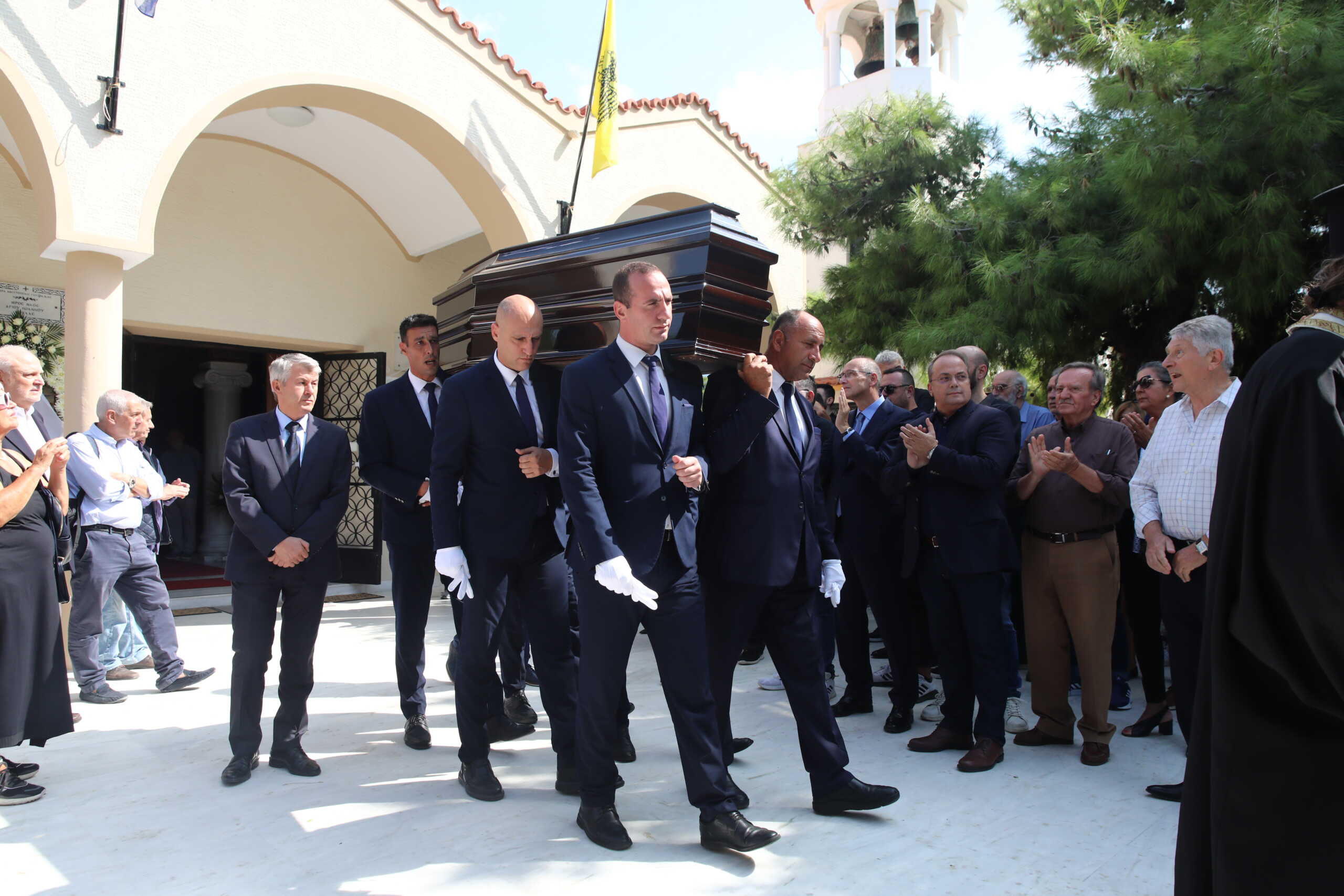 Επιμνημόσυνη δέηση για τον Γιάννη Ιωαννίδη στον Άγιο Ιωάννη Βούλας, Πέμπτη 5 Οκτωβρίου 2023. Ο Γιάννης Ιωαννίδης, βάσει αριθμών ο κορυφαίος προπονητής μπάσκετ στην Ελλάδα, πέθανε σε ηλικία 78 ετών, νικημένος από τα σοβαρά προβλήματα υγείας που αντιμετώπιζε τα τελευταία χρόνια.
(ΓΙΑΝΝΗΣ ΠΑΝΑΓΟΠΟΥΛΟΣ
