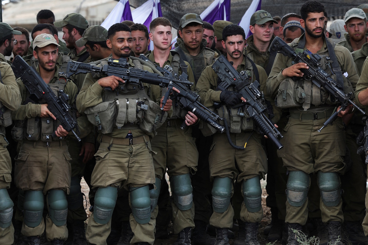 Πόλεμος στο Ισραήλ: «Η επιχείρηση στη Γάζα θα γίνει από αέρα, στεριά και θάλασσα και θα είναι θανατηφόρα»