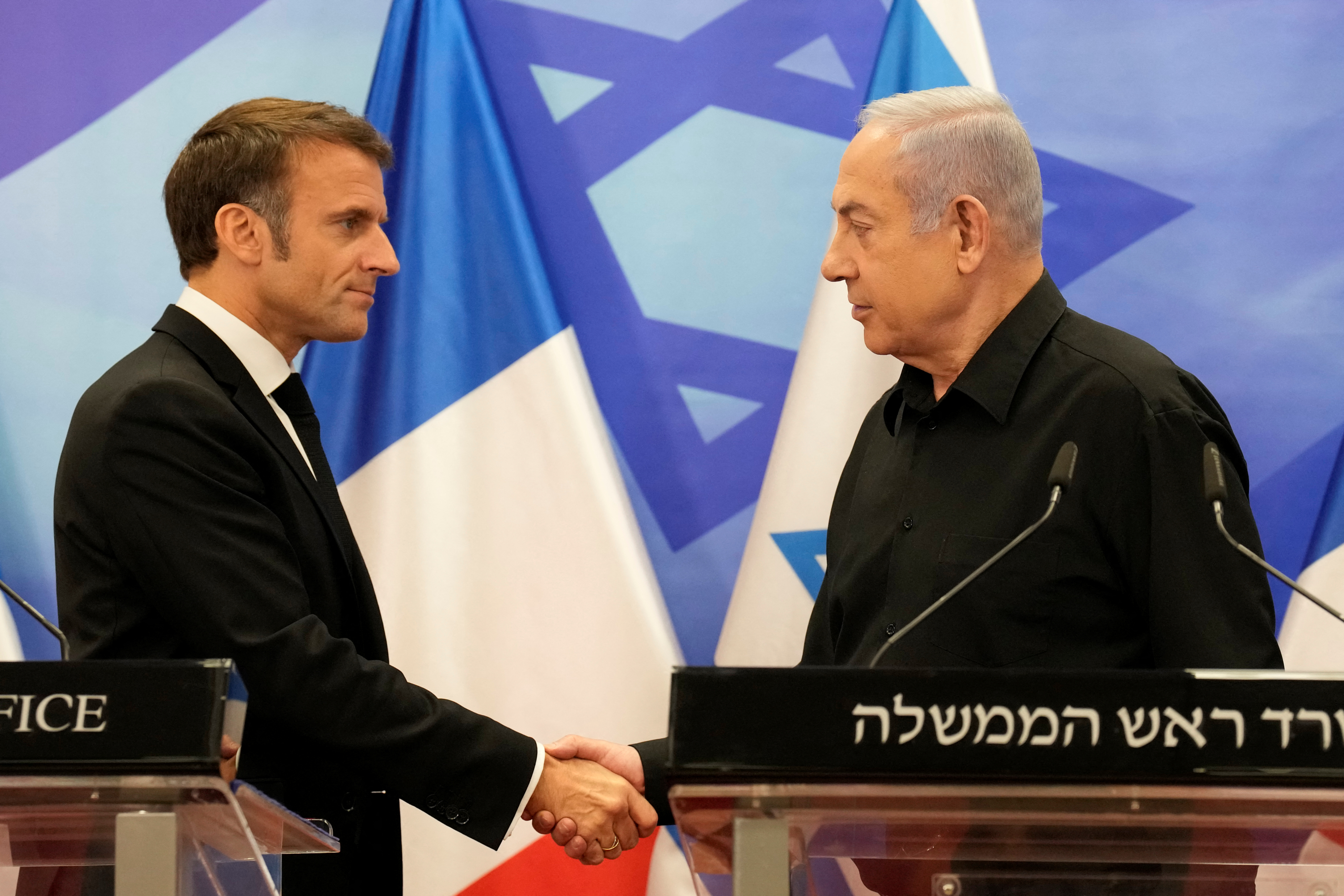 Ισραήλ: Ο Μακρόν προτείνει εμπλοκή της Δύσης στον πόλεμο κατά της Χαμάς