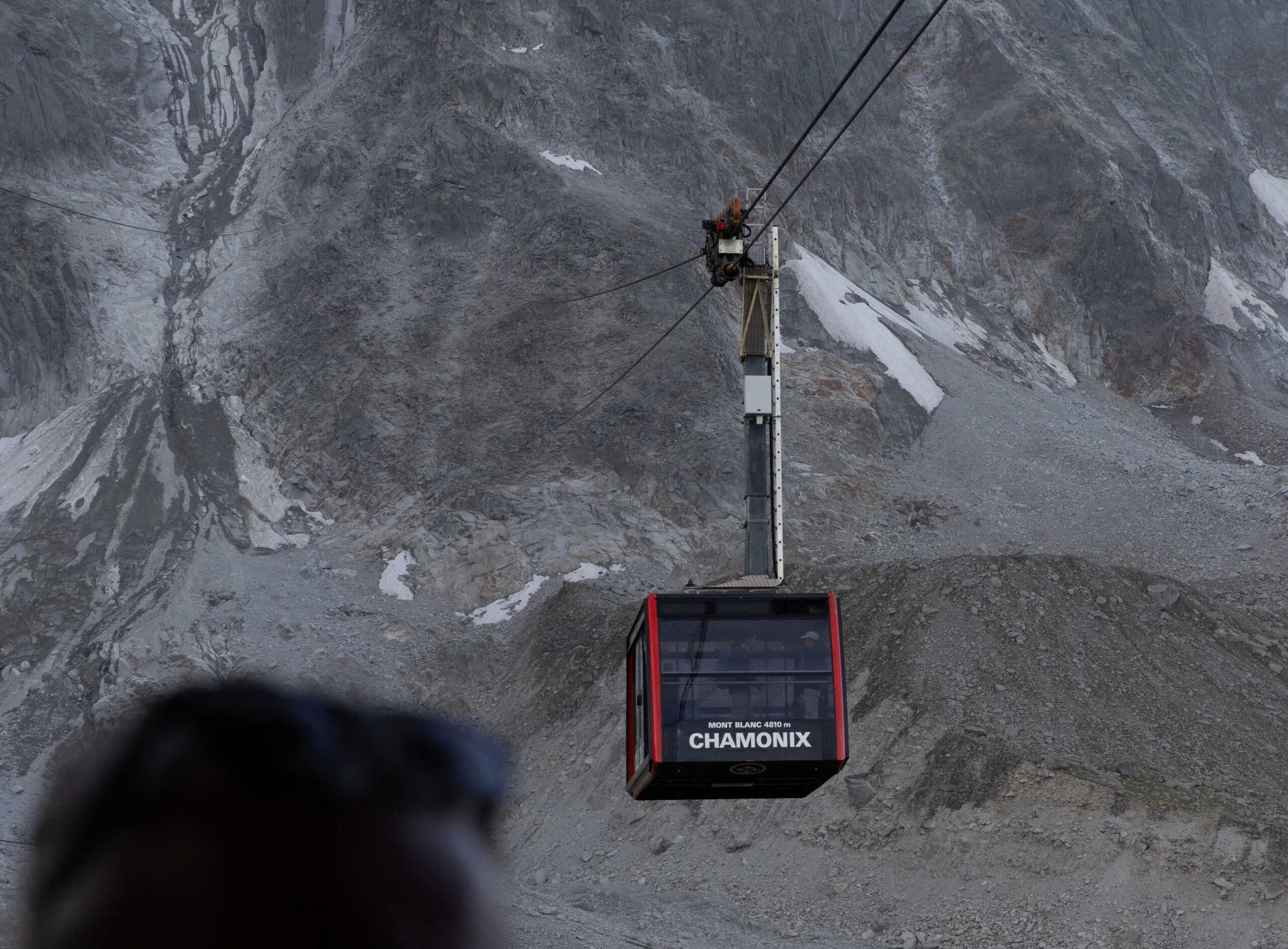 Λευκό Όρος: Η ψηλότερη κορυφή των Άλπεων κόντυνε περισσότερο από 2 μέτρα