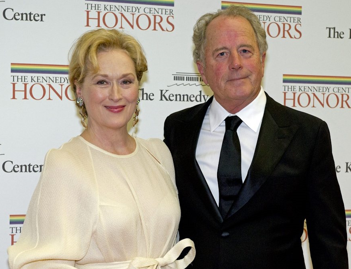 epa03493743 US actress Meryl Streep (L) and US sculptor Don Gummer arrive for the formal Artist's Dinner honoring the recipients of the 2012 Kennedy Center Honors hosted by US Secretary of State Hillary Clinton at the US Department of State in Washington, DC, USA, 01 December 2012. The 2012 honorees are US musician Buddy Guy,  US actor Dustin Hoffman, US television host David Letterman, Russian dancer Natalia Makarova, and the British rock band Led Zeppelin  EPA