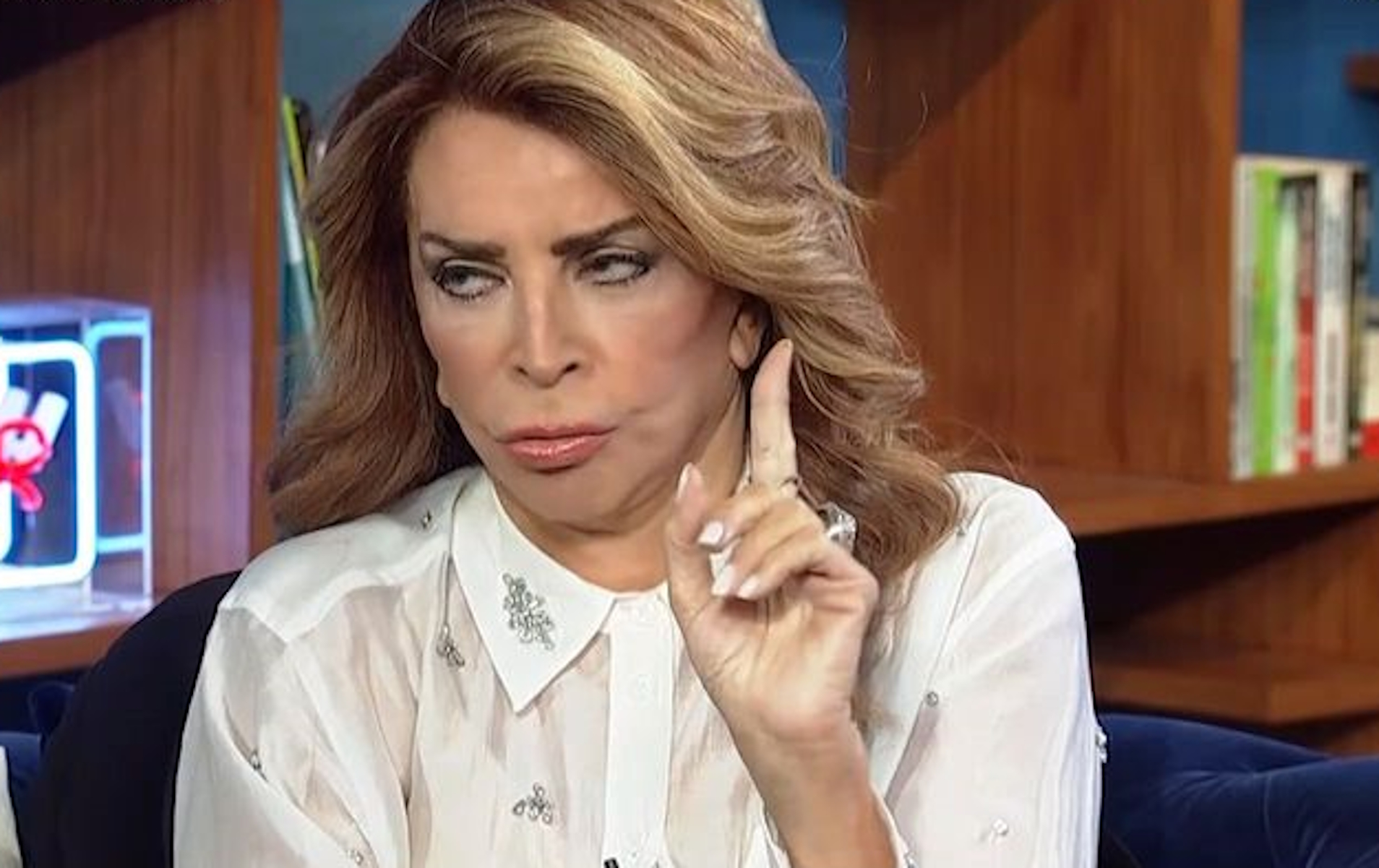 Η Μιμή Ντενίση αποκάλυψε το σοβαρό ατύχημα που την καθήλωσε στο κρεβάτι
