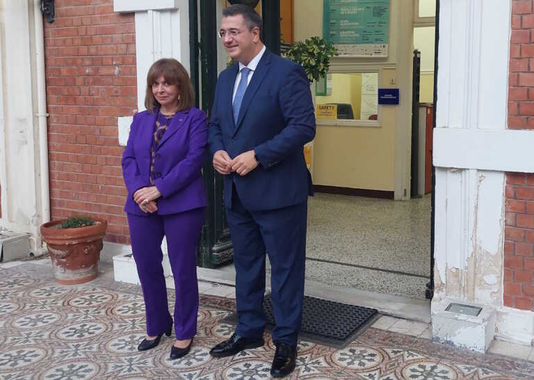 Η Κατερίνα Σακελλαροπούλου συναντήθηκε με τον Απόστολο Τζιτζικώστα – «Η Κεντρική Μακεδονία σε τροχιά ανάπτυξης»