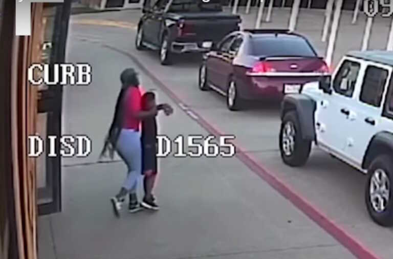 Οδηγός σχολικού στο Τέξας έσωσε με λαβή Χάιμλιχ αγοράκι που κατάπιε νόμισμα - Βίντεο από τα δευτερόλεπτα αγωνίας