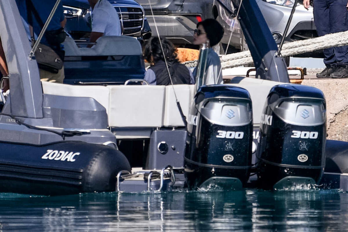 Στην Ελλάδα η Αντζέλικα Τζολί για τα γυρίσματα της ταινίας "Maria".  Η ηθοποιός θα υποδυθεί τη Ελληνίδα Σοπράνο, Μαρία Κάλλας.  Κυριακή 15 Οκτωβρίου 2023  (ILIALIVE