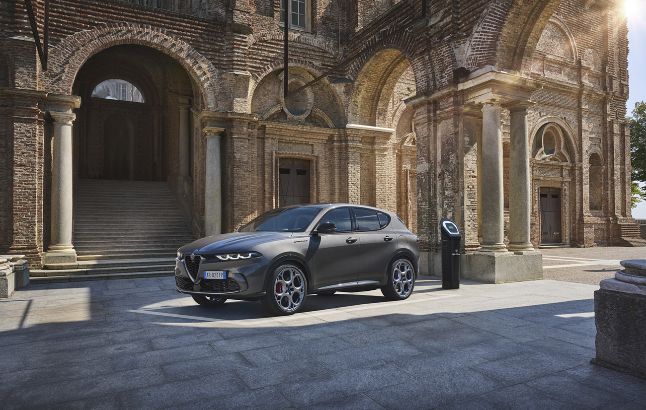 Η «ισχύς εν τη ενώσει» για την Alfa Romeo Tonale Plug-In Hybrid Q4