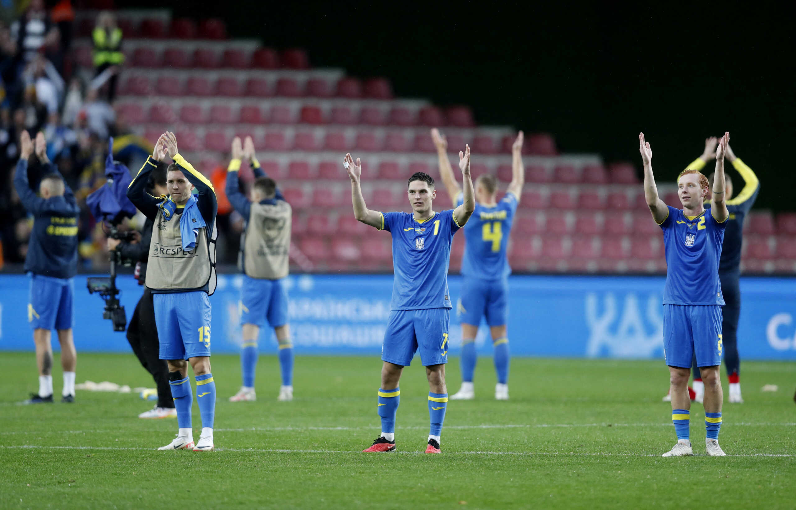 Soccer Football - Euro 2024 Qualifier - Group C - Ukraine v North Macedonia - epet ARENA, Prague, Czech Republic - October 14, 2023  Ukraine's Heorhii Sudakov, Yehor Nazaryna and Yukhym Konoplia celebrate after the match REUTERS