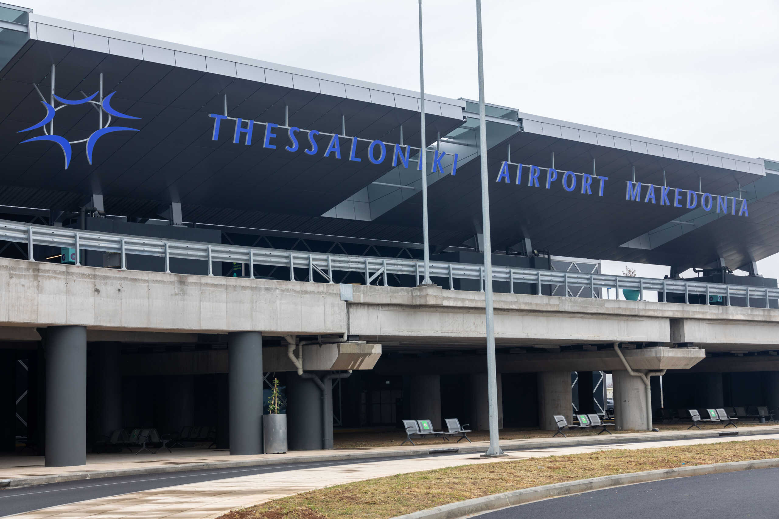 Θεσσαλονίκη: Βεβαιώθηκαν 973 παραβάσεις σε 1.475 ελέγχους σε τουριστικά λεωφορεία στο Αεροδρόμιο «Μακεδονία» στη θερινή περίοδο
