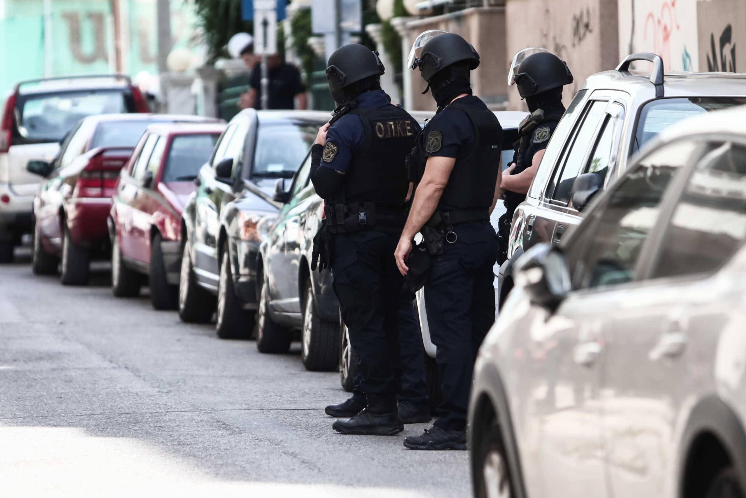 Ρουβίκωνας: Συνελήφθησαν 4 μέλη για επίθεση σε μαγαζί στη Νέα Ιωνία – Ανάμεσά τους και ηγετικό στέλεχος