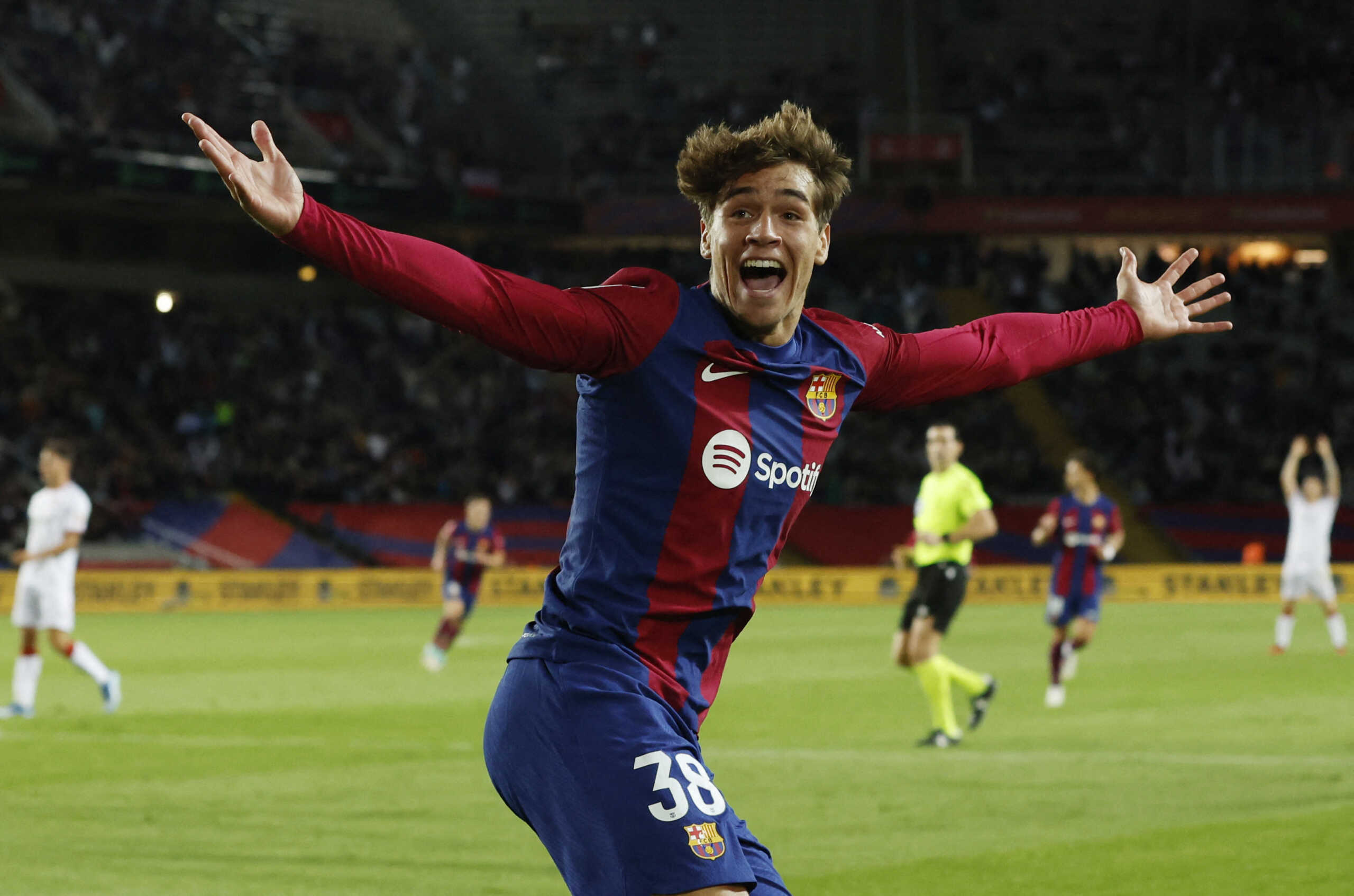 Soccer Football - LaLiga - FC Barcelona v Athletic Bilbao - Estadi Olimpic Lluis Companys, Barcelona, Spain - October 22, 2023 FC Barcelona's Marc Guiu celebrates scoring their first goal REUTERS