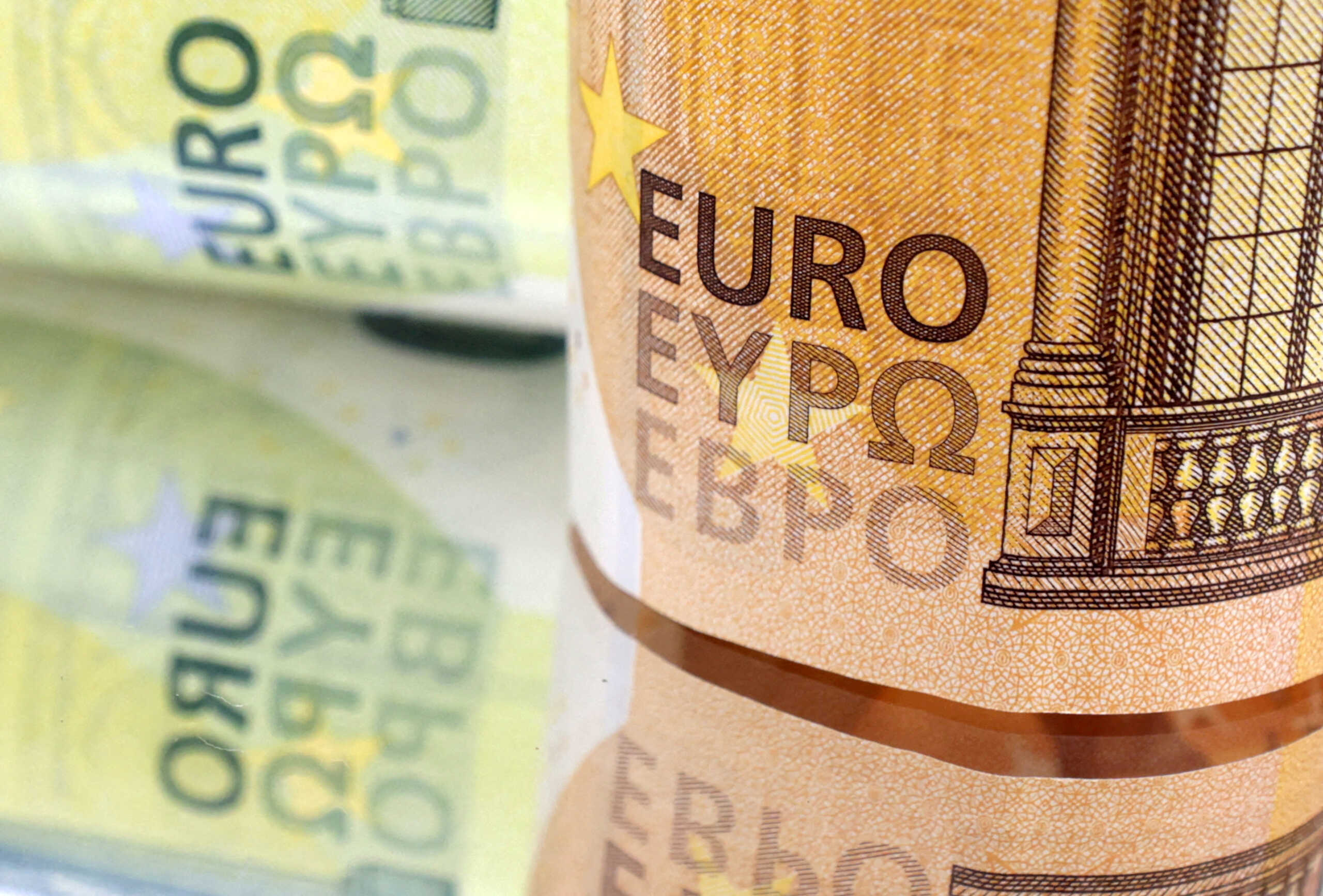 FILE PHOTO: Euro banknotes are seen in this illustration taken July 17, 2022. REUTERS